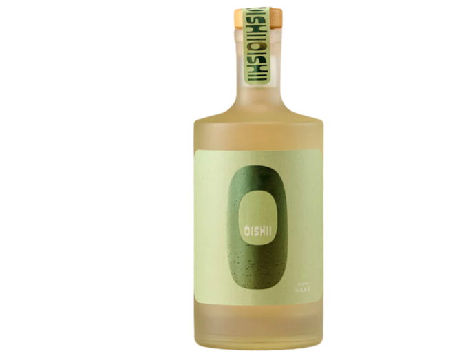Oishii Clear Junmai Sake 750ml